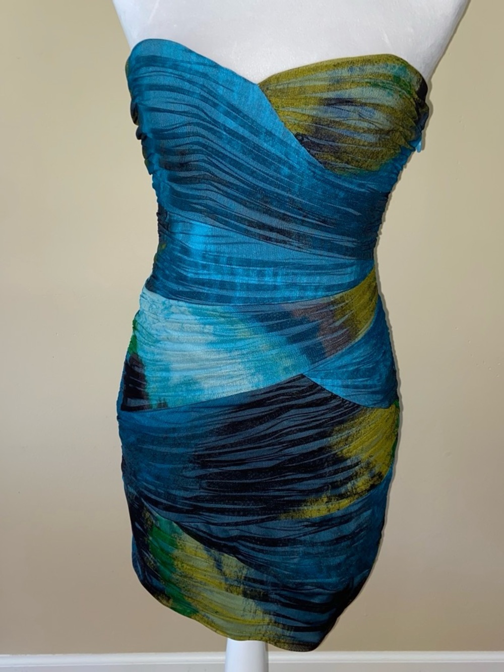 BCBGMaxAzria Strapless Teal & Green Abstract Bodycon Mini